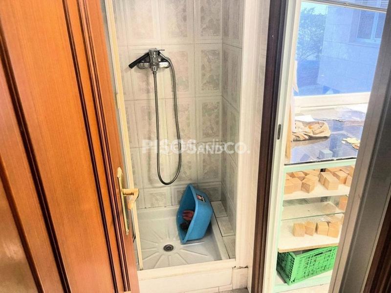 Foto 37aaead6-c16f-4f18-9830-653d1b552992. Local comercial a Monte Alto - Zalaeta - Atocha Coruña (A)