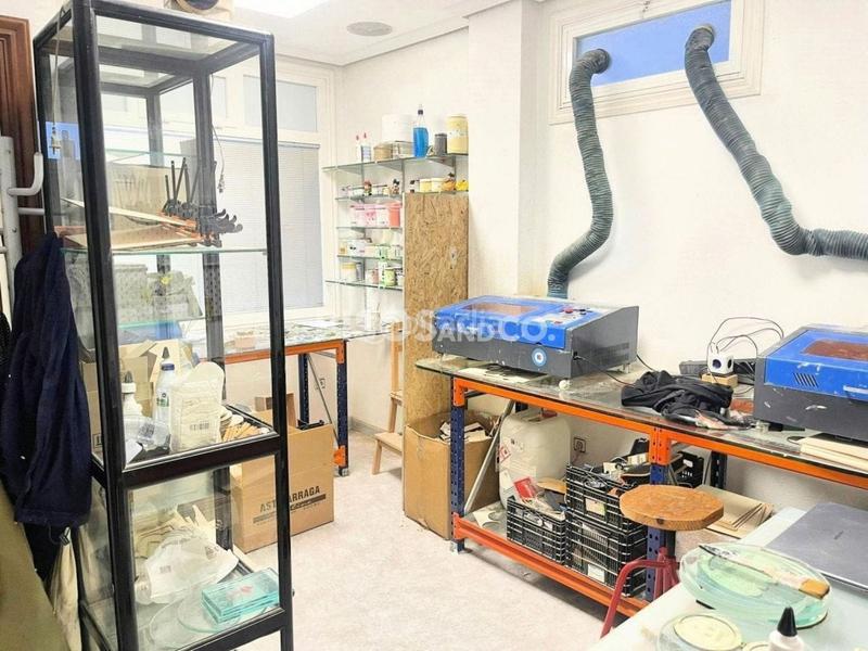 Foto 63a3d94d-18ad-45ed-b047-47935e16da93. Local comercial a Monte Alto - Zalaeta - Atocha Coruña (A)