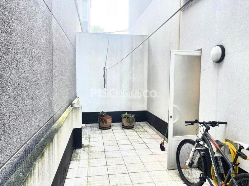 Foto 84790ed2-abc1-42de-b1e2-acc361ba4377. Local comercial a Monte Alto - Zalaeta - Atocha Coruña (A)