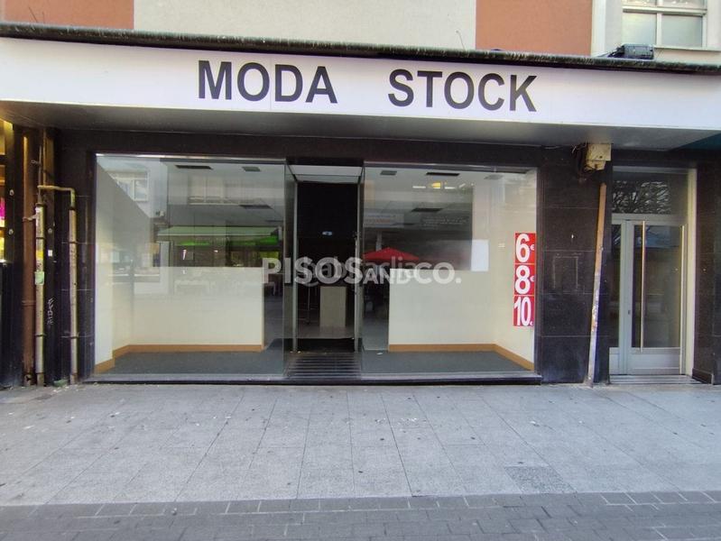 Foto e8ea2397-1742-477b-81eb-11f2387f5c45. Local comercial en Agra del Orzán - Ventorrillo Coruña (A)