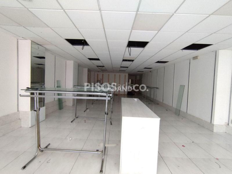 Foto f0ada2ca-f108-4fe8-bdd8-68bc8d677b76. Local comercial en Agra del Orzán - Ventorrillo Coruña (A)