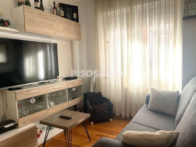 Foto 0692e678-6a24-4f3b-8c75-8fdd3c4d6745. Appartamento con riscaldamento in Monte Alto - Zalaeta - Atocha Coruña (A)