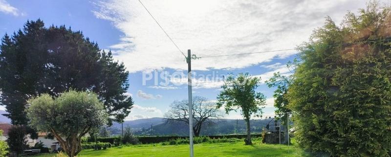 Foto 93f7df62-c08b-403d-b336-30abb35ebd5d. House with parking in Cambre