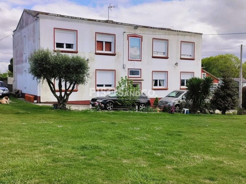 Foto d5371aab-746f-4ec9-9a5d-9ff7b662fdfb. House with parking in Cambre