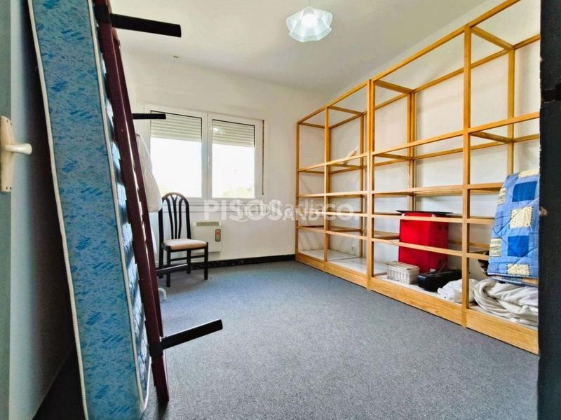 Foto f037b1e3-bec7-414a-8d51-7b8674836c67. House with parking in Cambre