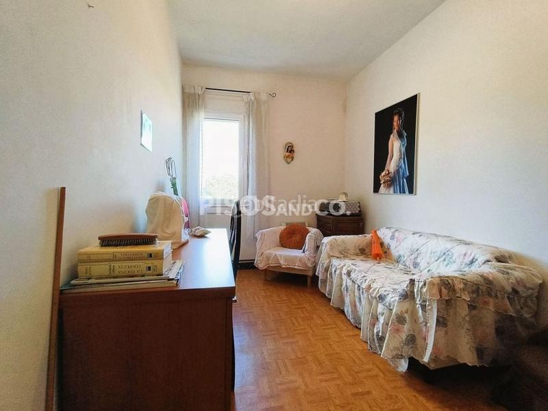 Foto 61055209-4aa1-4508-8e2f-ea050c2c168b. Maison avec parking dans Cambre