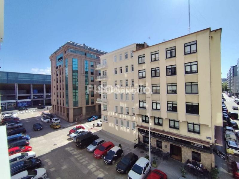 Foto 69aa9438-4ade-4be3-81cb-df437f27312e. Appartamento con riscaldamento parcheggio in Riazor - Visma Coruña (A)