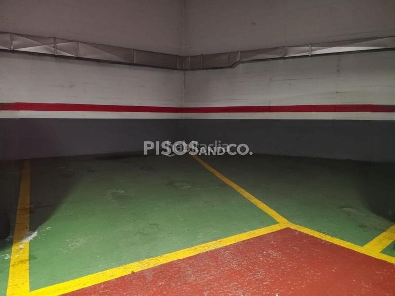 Foto 2ea7fa36-a74d-44d7-a4a9-1068367ab09c. Piso en Riazor - Visma Coruña (A)