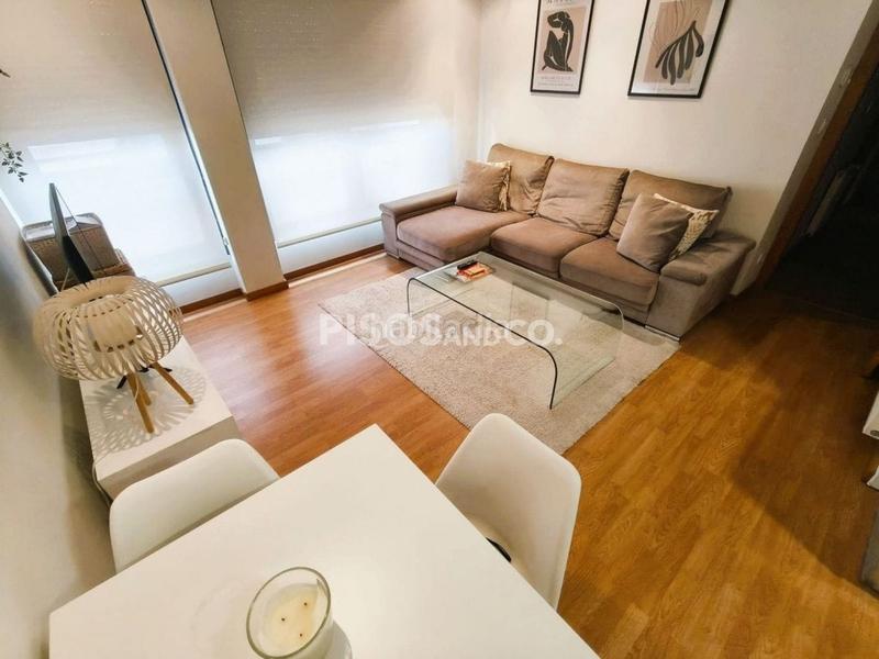 Foto f016029c-cf07-4544-8557-ba5046f89161. Appartamento con riscaldamento parcheggio in Liáns Oleiros
