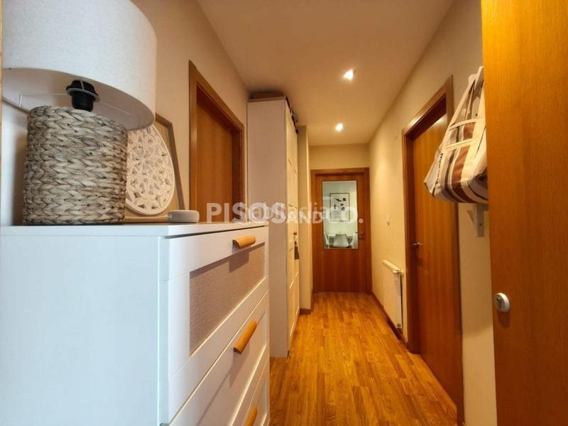 Foto e6fda98b-0340-4170-8214-50500c8ae176. Pis amb calefacció aparcament a Liáns Oleiros