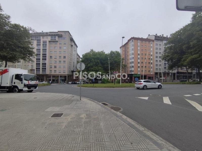Foto eb846d60-e2cb-4caa-a23a-ae059e25e9ba. Local comercial en Los Rosales Coruña (A)