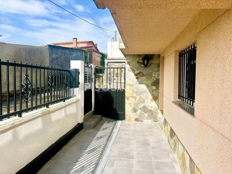 Foto 91aa2cea-d175-4959-aadc-2a92a780bfb0. Casa amb calefacció aparcament a Ciudad Vieja Coruña (A)