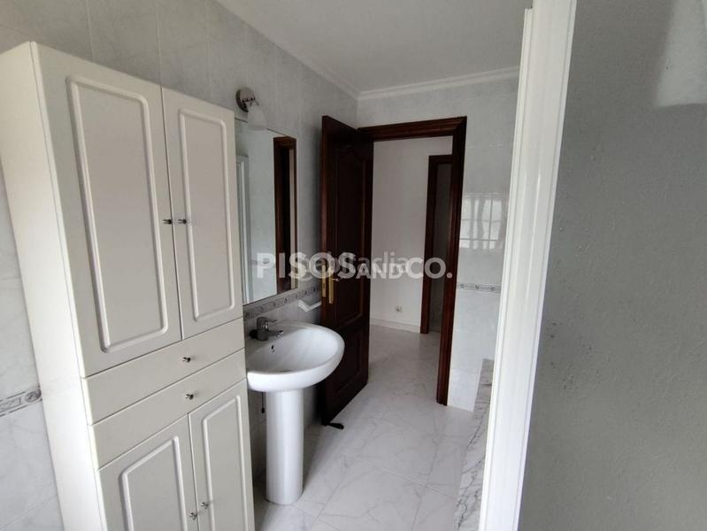Foto b0918bb9-29b5-4f64-afe5-f87ba28b9673. Maison avec chauffage parking dans Ciudad Vieja Coruña (A)