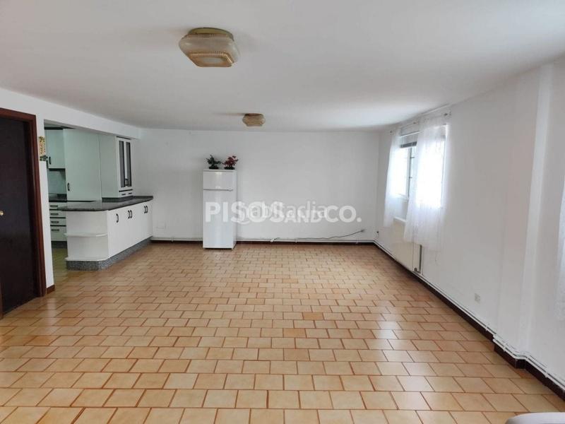 Foto d5810b1f-f6fe-48b5-8ca2-9e2e5b98de48. Maison avec chauffage parking dans Ciudad Vieja Coruña (A)