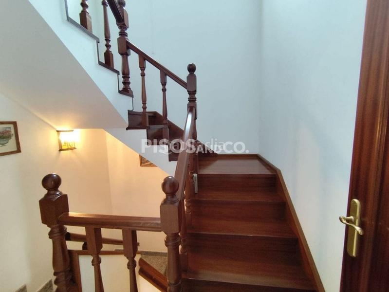 Foto e8c8eecb-f9ff-4019-8940-f6ede3137052. Maison avec chauffage parking dans Ciudad Vieja Coruña (A)