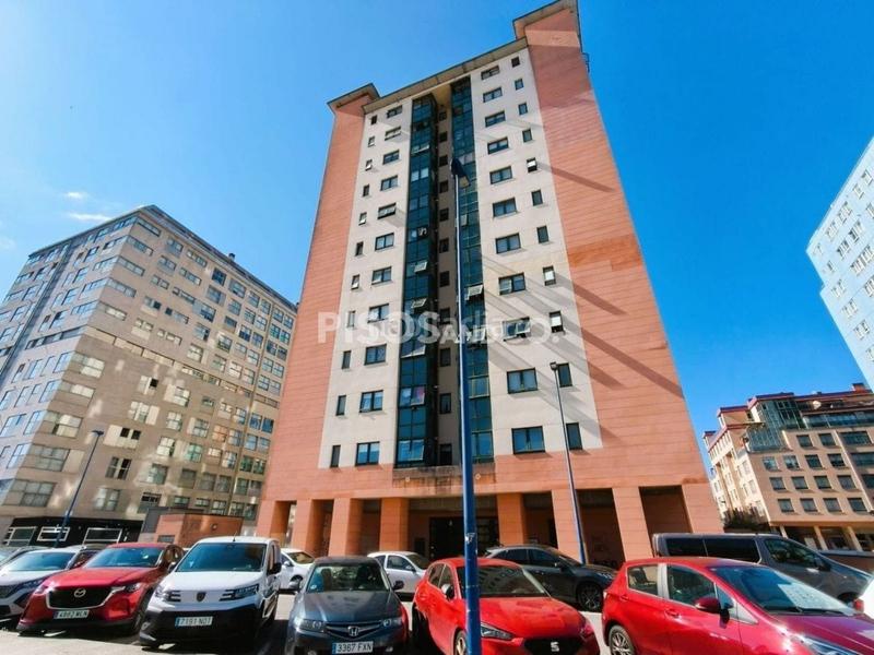 Foto 811fe184-449d-4222-9614-2b5f697ec512. Appartamento con riscaldamento parcheggio in Acea de Ama - O Burgo Culleredo