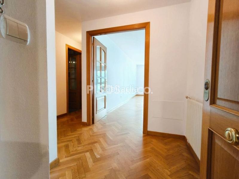 Foto 008f90fd-7f5d-4256-af62-18be5c19002e. Appartement avec chauffage parking dans Acea de Ama - O Burgo Culleredo