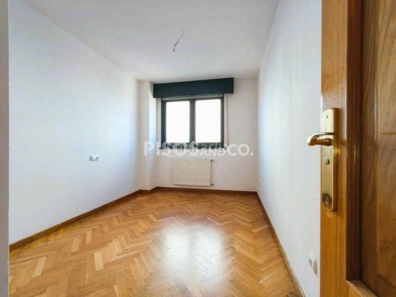 Foto 64e998af-c2f5-47c6-8a76-e9e5fbf78e83. Appartement avec chauffage parking dans Acea de Ama - O Burgo Culleredo
