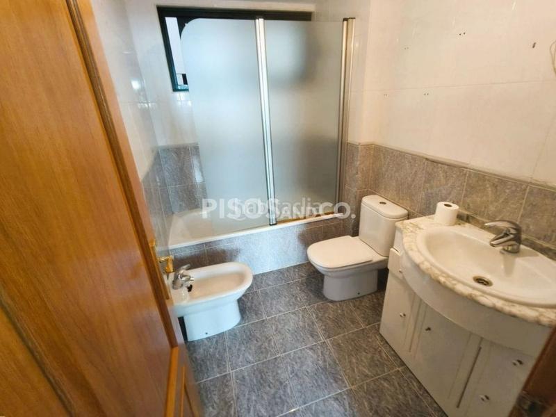 Foto 7108fd8d-ba49-45fa-a39a-9a0d8351e514. Piso en Acea de Ama - O Burgo Culleredo