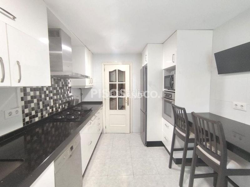 Foto e76f31dd-2665-4552-b7a6-5a61ce5a35df. Appartamento con riscaldamento in Agra del Orzán - Ventorrillo Coruña (A)