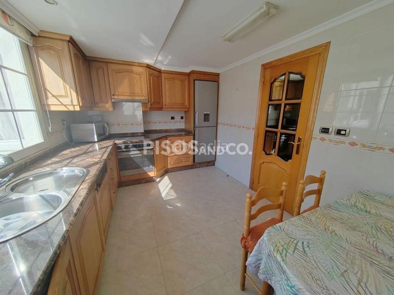 Foto 9de1f6e8-3b68-4cb8-af4f-2c244a53bd54. Appartamento con riscaldamento parcheggio in Monte Alto - Zalaeta - Atocha Coruña (A)