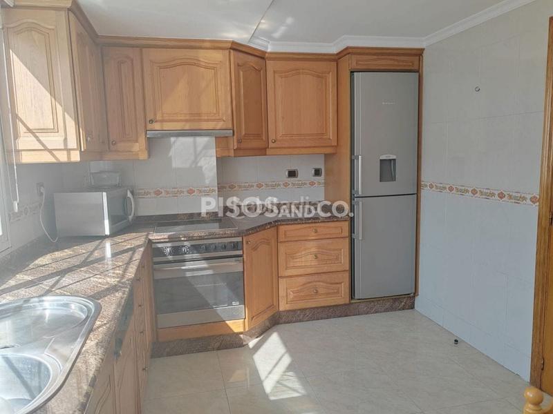 Foto a0e5a9d4-7e9f-4975-bf1c-42e5c98537ff. Flat with heating parking in Monte Alto - Zalaeta - Atocha Coruña (A)