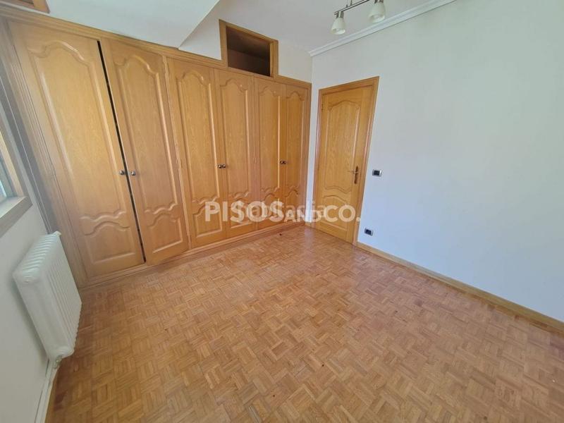 Foto abb07632-4f17-4b48-9ddf-fdc75c1bb358. Piso en Monte Alto - Zalaeta - Atocha Coruña (A)