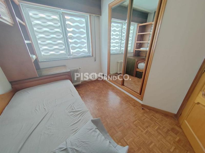Foto f8560f44-b51b-4d91-b552-7b6fa5f929ea. Piso en Monte Alto - Zalaeta - Atocha Coruña (A)