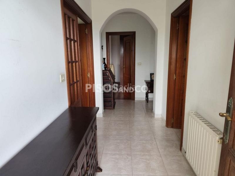 Foto a6de00d0-27c0-4aaa-9e6c-24f362dbcd00. Casa en Abegondo