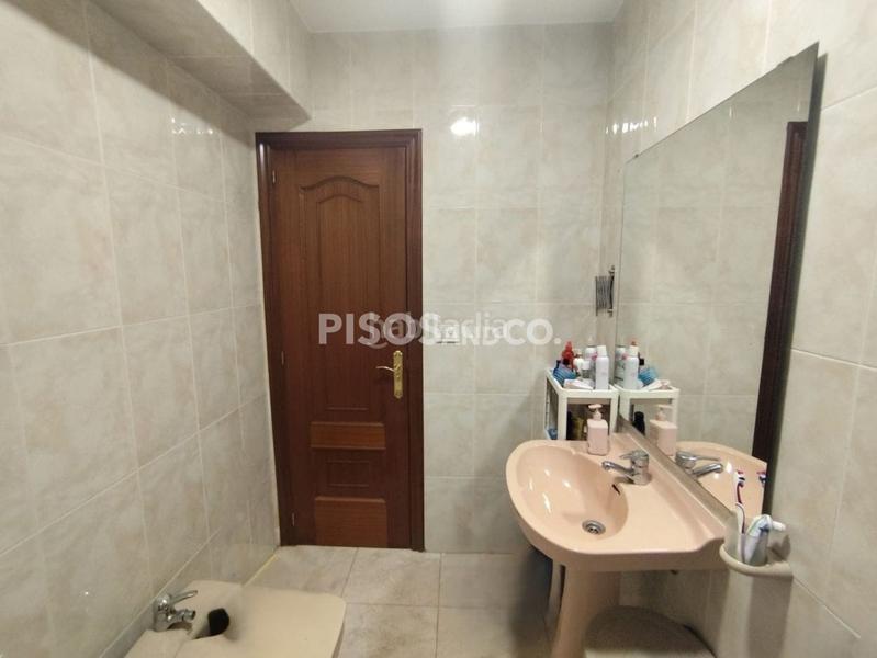 Foto 5ad383a6-ecdd-42c5-a6c0-faa2cedb9aee. Piso en Agra del Orzán - Ventorrillo Coruña (A)