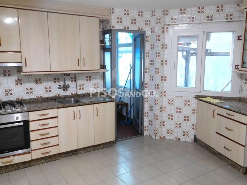 Foto a4196136-74b9-4df6-8144-b1f71c67d58c. Appartamento in Falperra - Santa Lucía Coruña (A)