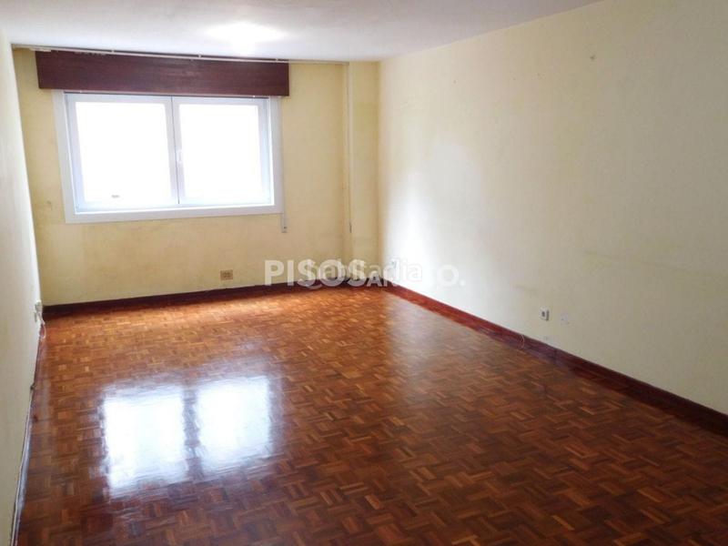 Foto c4746aea-a489-4bd5-b450-0303aafbfcdf. Appartamento in Falperra - Santa Lucía Coruña (A)