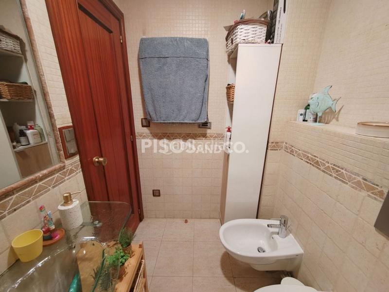 Foto 2532bf26-bd5a-4b53-a5d6-7ae666fb94b0. Appartamento con parcheggio in Someso - Matogrande Coruña (A)