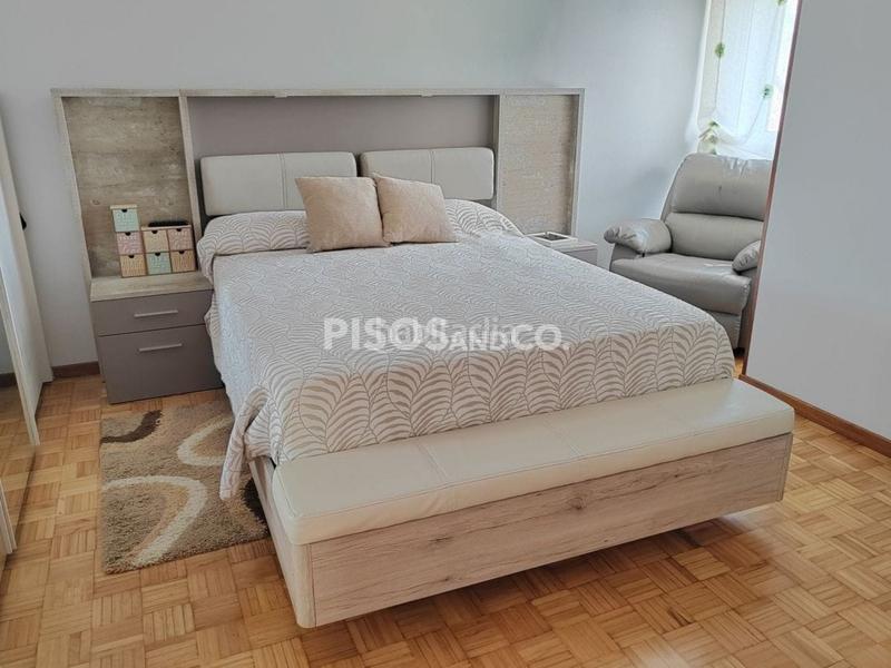 Foto 94d4b89b-b0b5-433d-a956-ddceab35dc35. Appartamento con parcheggio in Someso - Matogrande Coruña (A)