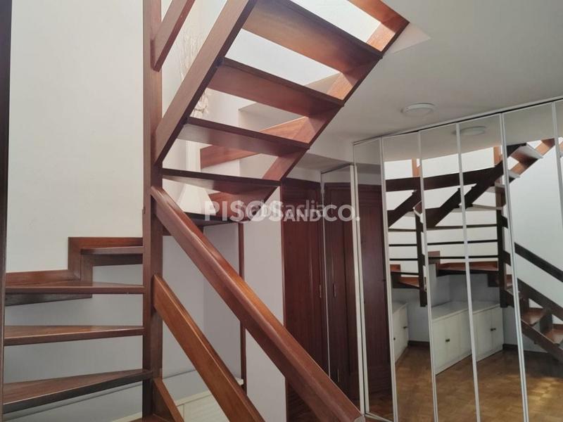 Foto b3f59ad4-6b0c-40c3-b4c2-65886e6bd2d4. Appartamento con parcheggio in Someso - Matogrande Coruña (A)