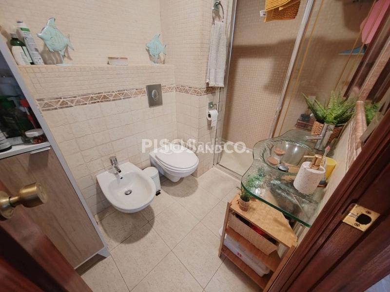 Foto bbc66623-1151-4b6d-8969-d3e5110693a4. Appartamento con parcheggio in Someso - Matogrande Coruña (A)