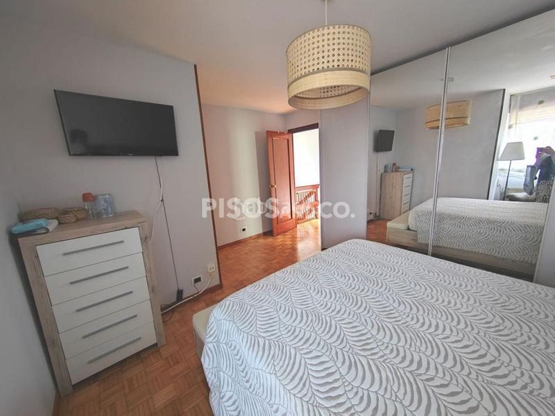 Foto f2b276bc-5ac6-4fc2-b576-a96a4c237cce. Appartamento con parcheggio in Someso - Matogrande Coruña (A)