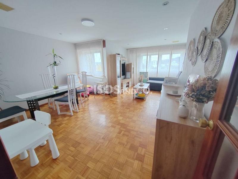 Foto 06a1420b-0df5-444e-a644-e40c6ab12183. Appartement avec parking dans Someso - Matogrande Coruña (A)