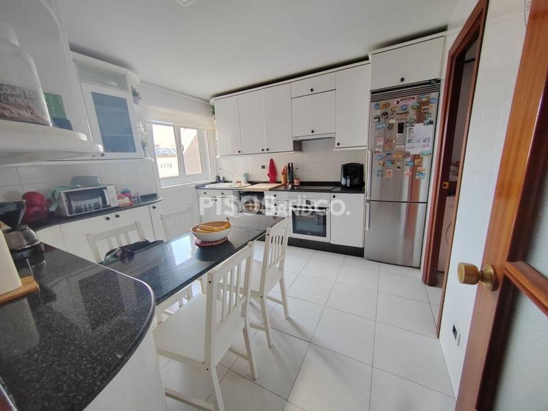 Foto 7c086422-474a-42f0-a4d7-41b5e00c9036. Appartement avec parking dans Someso - Matogrande Coruña (A)
