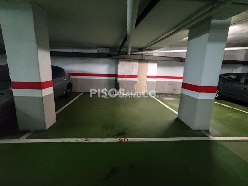 Foto ed3c3266-a80a-49c7-bb76-7732e3e38cc5. Appartamento con parcheggio in Agra del Orzán - Ventorrillo Coruña (A)