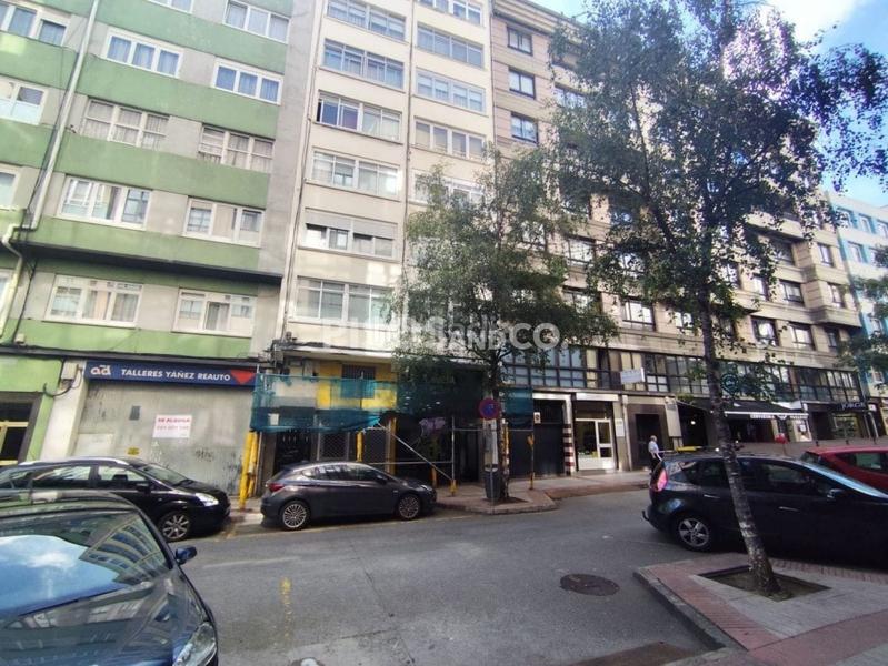 Foto 4117abaa-af2e-4954-9e09-2d6fc15a8c9f. Pis amb aparcament a Agra del Orzán - Ventorrillo Coruña (A)