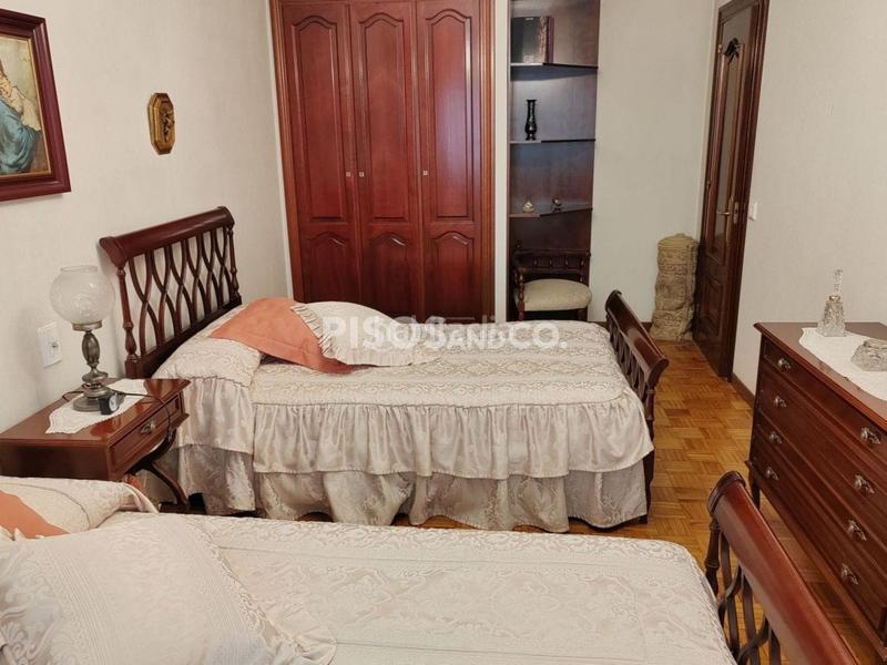 Foto ed4939f0-43d2-41e9-8da8-c7afb74216fd. Appartamento con riscaldamento in Someso - Matogrande Coruña (A)