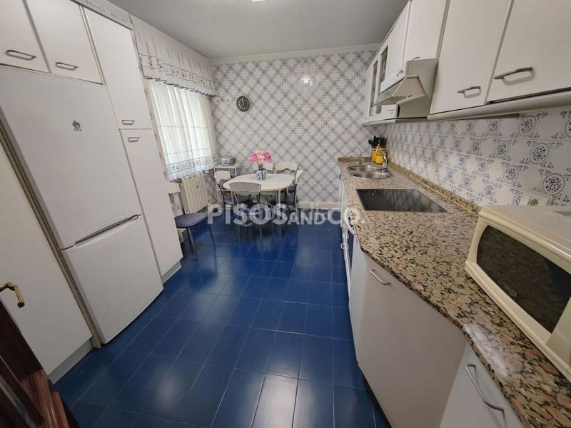 Foto 39d6adbb-898b-4f69-af78-f7651d38818d. Flat with heating in Someso - Matogrande Coruña (A)