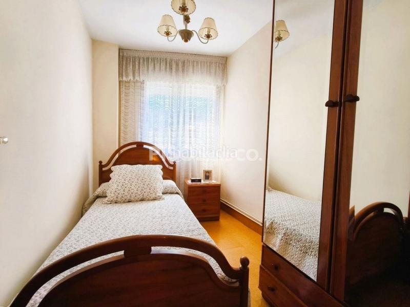 Foto 09f53d8f-cd3d-4651-b303-cd9cf10a9bed. Casa amb calefacció a A Zapateira Culleredo