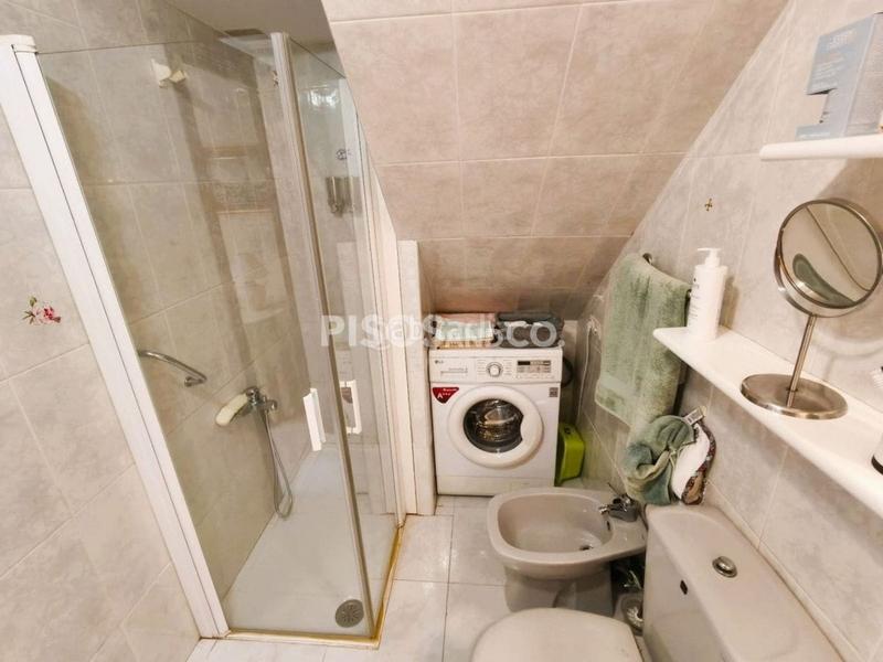 Foto f337add4-7241-471c-af4e-fa7a0f23e6fb. Casa amb calefacció a A Zapateira Culleredo