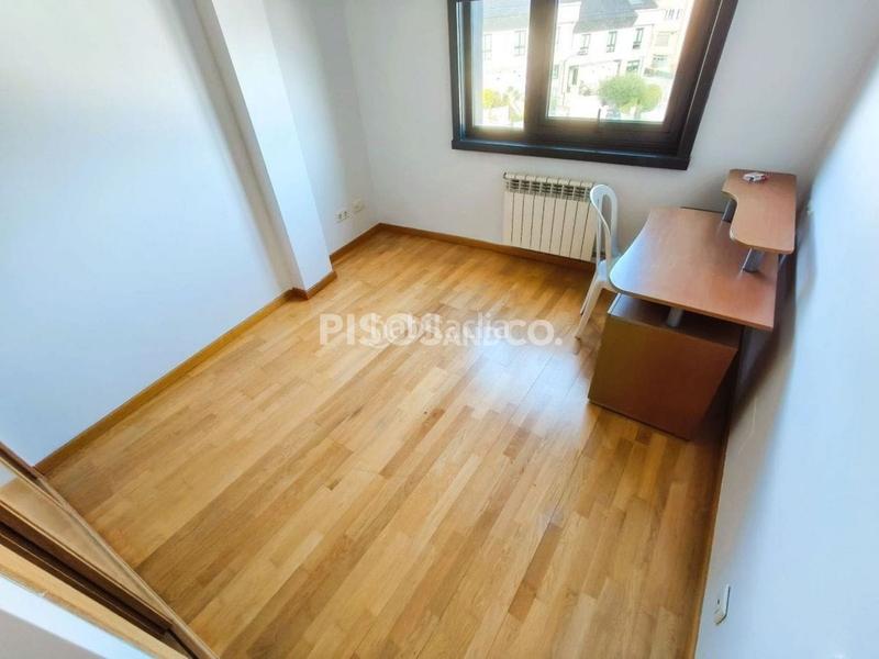 Foto 81f56a95-0cac-4458-9817-21080196f959. Flat with heating parking in Portádego - Vilaboa Norte Culleredo