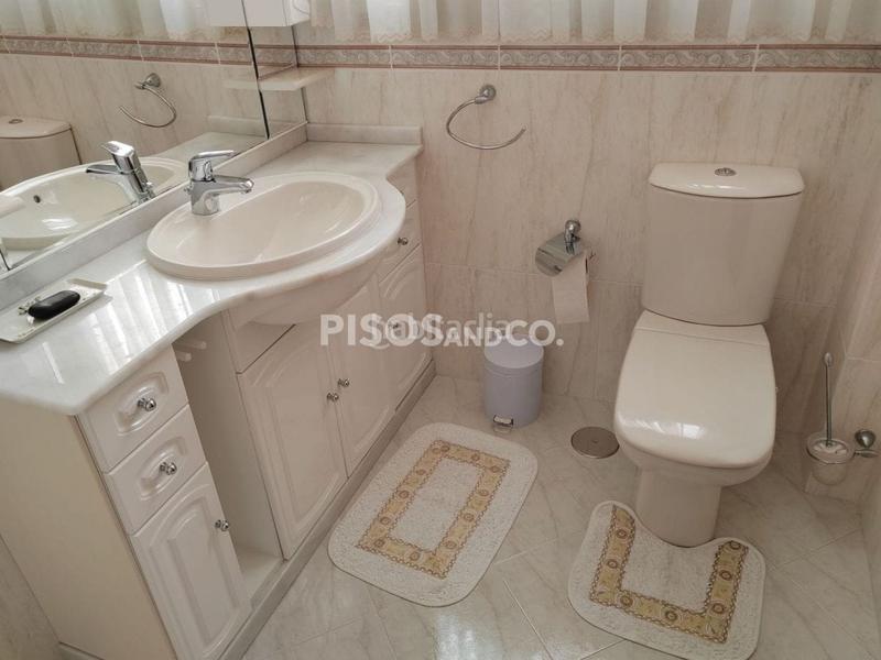 Foto 92d4e6c9-54dd-447b-9a84-c3121a07b762. Appartamento con riscaldamento parcheggio in Los Castros - Castrillón Coruña (A)