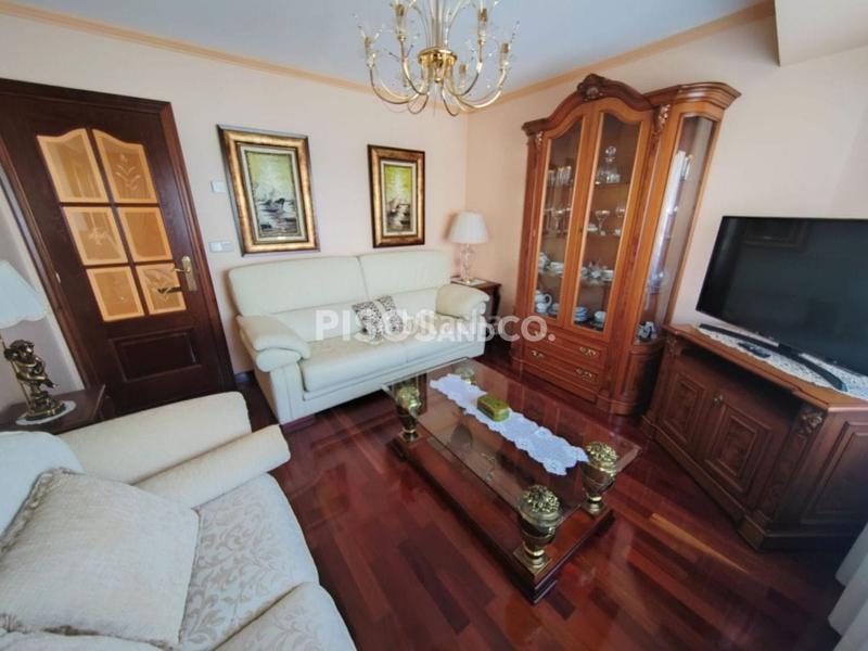 Foto 97903070-f10a-4630-8025-e925fa16e765. Appartamento con riscaldamento parcheggio in Los Castros - Castrillón Coruña (A)