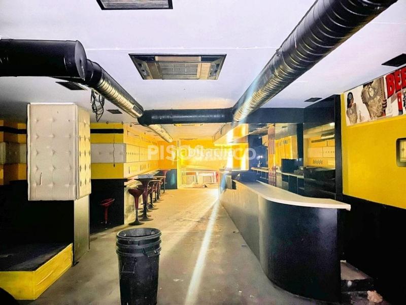 Foto a311d247-6798-4df9-85b2-078a61c015ab. Location local commercial dans Monte Alto - Zalaeta - Atocha Coruña (A)