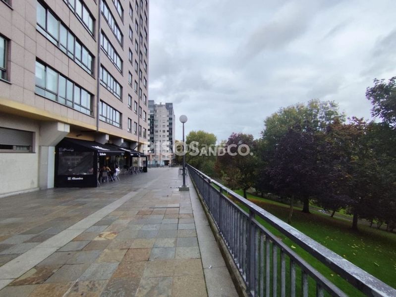Foto 2f5a40a6-da3c-49b2-aaf6-34d1833341fc. Piso en Paseo de los Puentes - Santa Margarita Coruña (A)